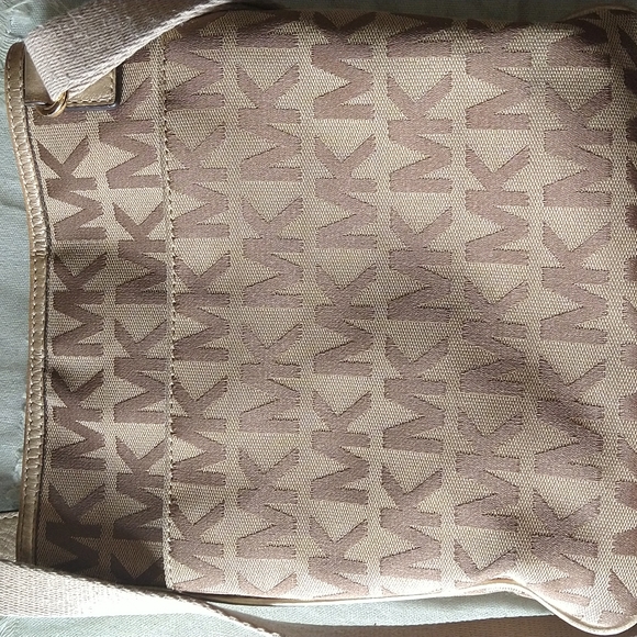 Hand bag - Picture 2 of 2